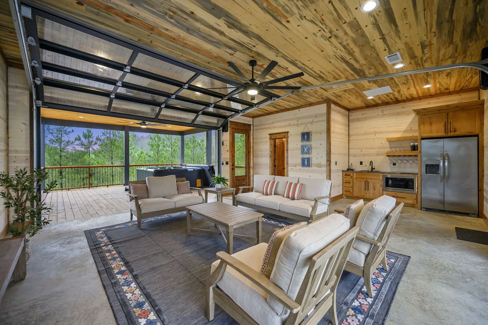 Casita indoor-outdoor living
